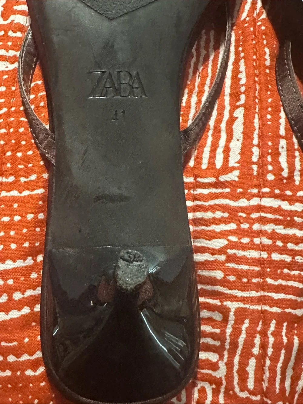 ZARA Chocolate Brown Satin Thong Kitten Heel Sandals Size 41 - Picture 6 of 9